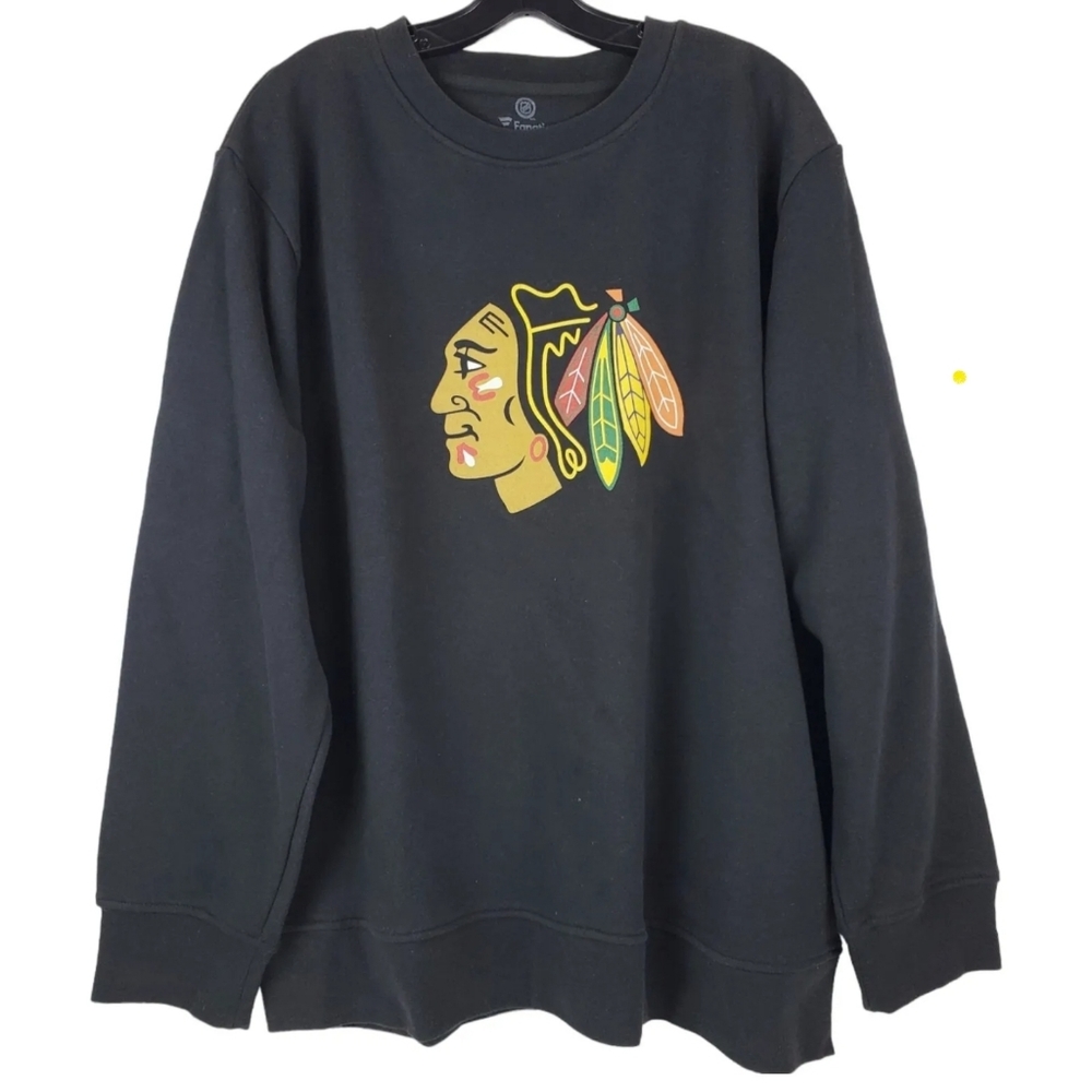 CHICAGO BLACKHAWKS Sweatshirt FANATICS NHL Hockey Athleisure - Picture 1 of 6
